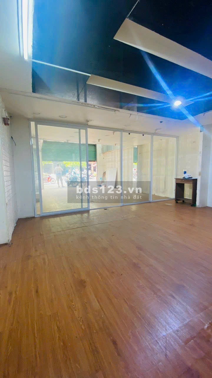 Bán Nhà Mặt Tiền Đường Cách Mạng Tháng 8, Phường 05, Quận Tân Bình, Hồ chí Minh