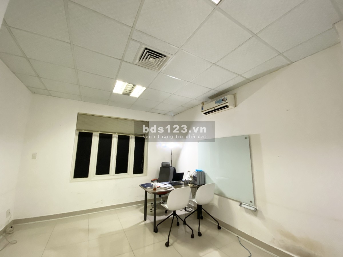 Tổng diện tích sử dụng: 320 m2