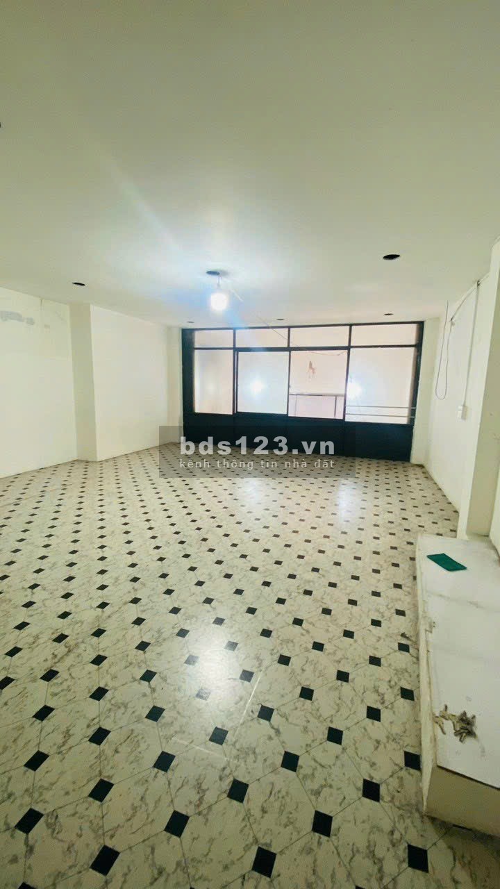 Bán Nhà Mặt Tiền Đường Cách Mạng Tháng 8, Phường 05, Quận Tân Bình, Hồ chí Minh