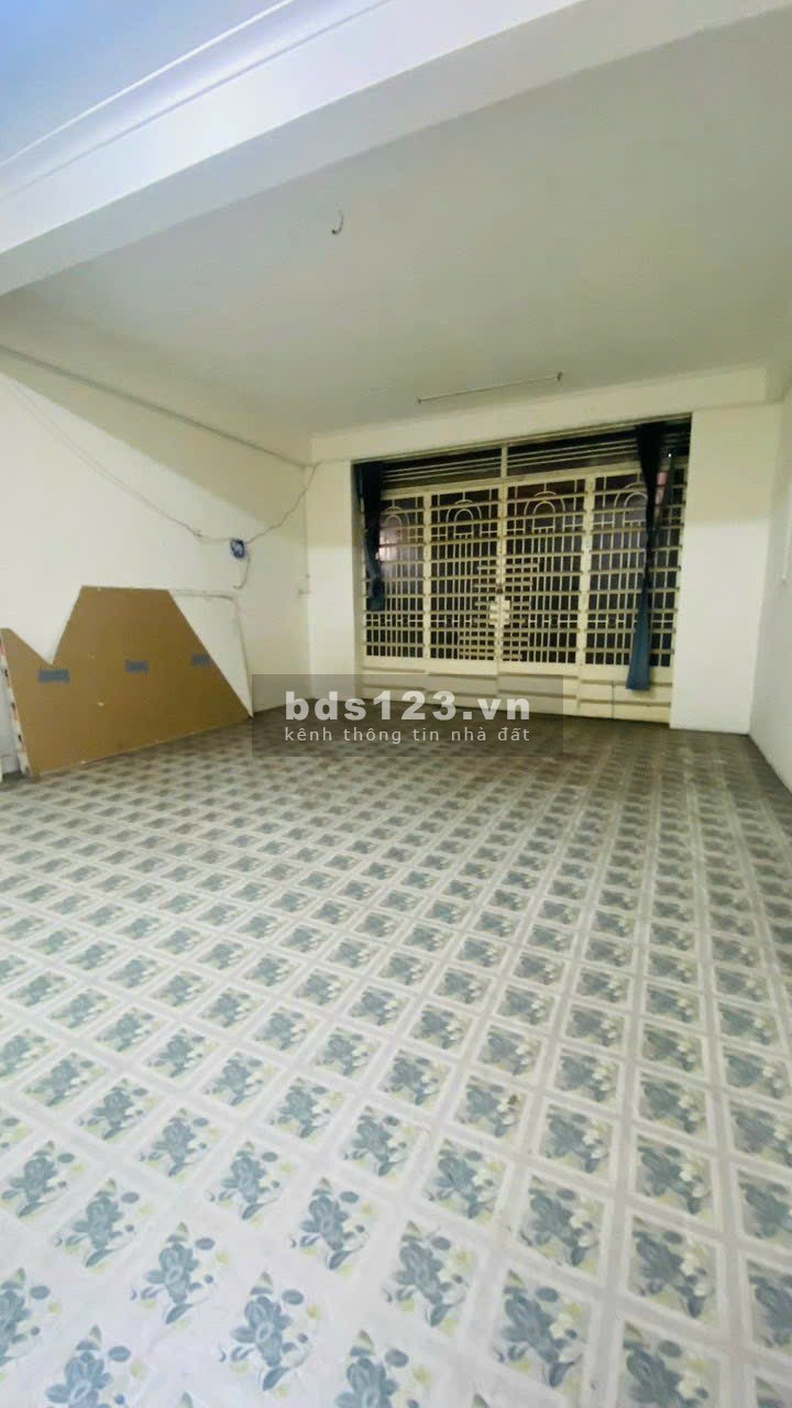 Bán Nhà Mặt Tiền Đường Cách Mạng Tháng 8, Phường 05, Quận Tân Bình, Hồ chí Minh