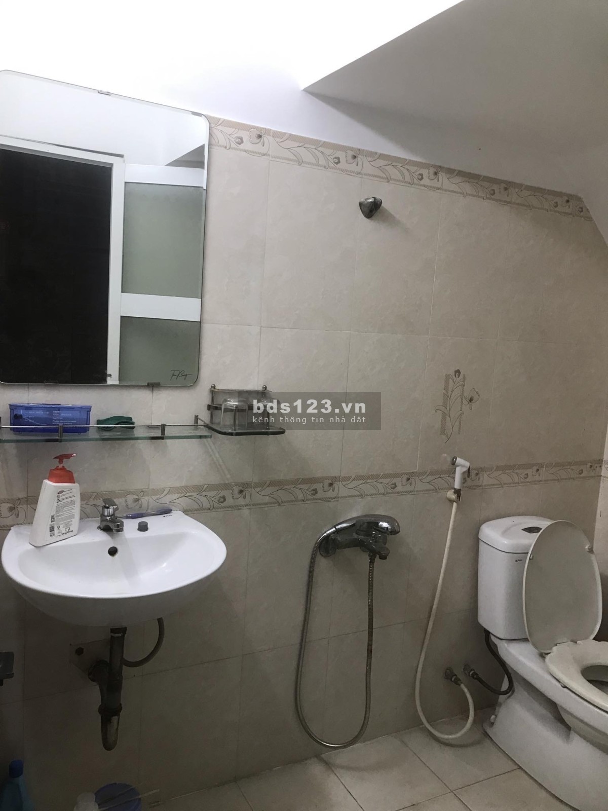 Chính chủ cho thuê mặt bằng văn phòng, Mặt tiền Đô Đốc Long, Q. Tân Phú