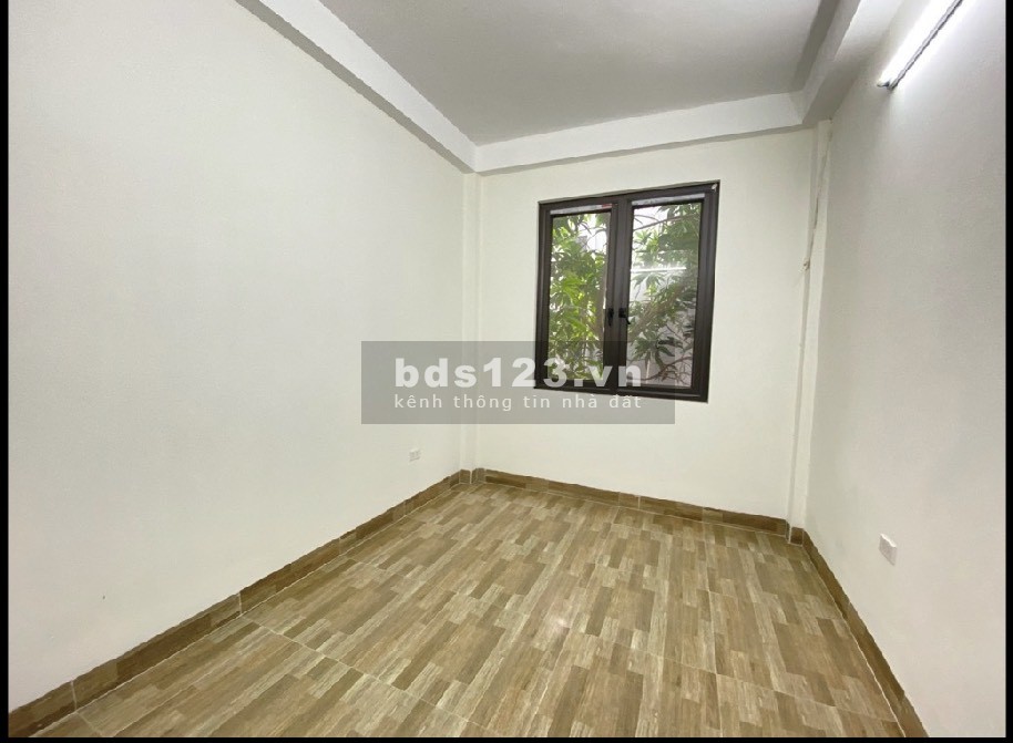 BÁN NHÀ ĐẸP MỚI XÂY NỘI THẤT CƠ BẢN ĐẦY ĐỦ TIỆN ÍCH XUNG QUANH Ở GẦN. 3,9 tỷ