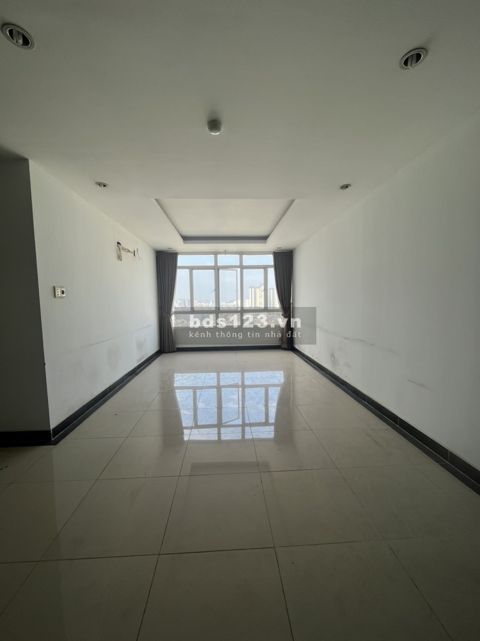 Cần cho thuê gấp căn hộ Hoàng Anh Giai Việt Quận 8, Dt : 150 m2, 3PN, 2WC, Giá : 13 tr/th,
