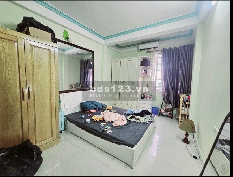 Bán nhà hai mặt tiền mặt phố 20m. LH : 0386.814.293