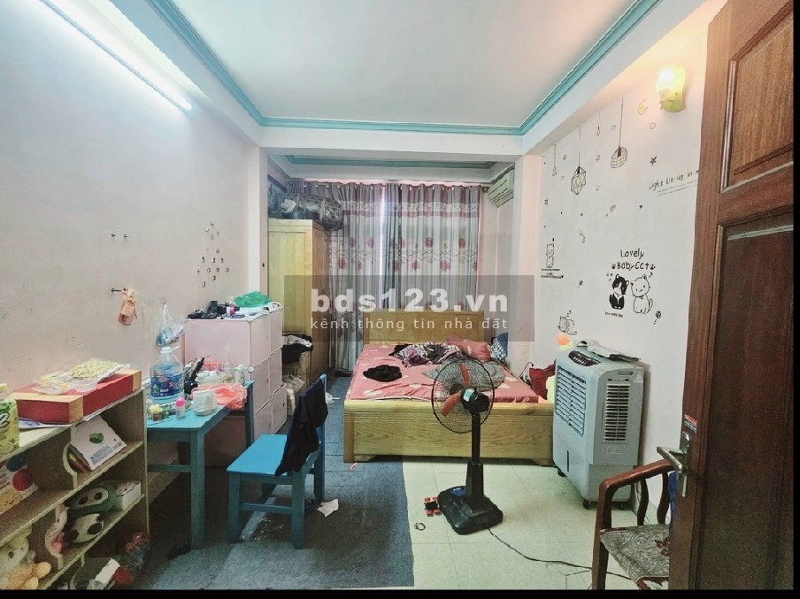 Bán nhà hai mặt tiền mặt phố 20m. LH : 0386.814.293