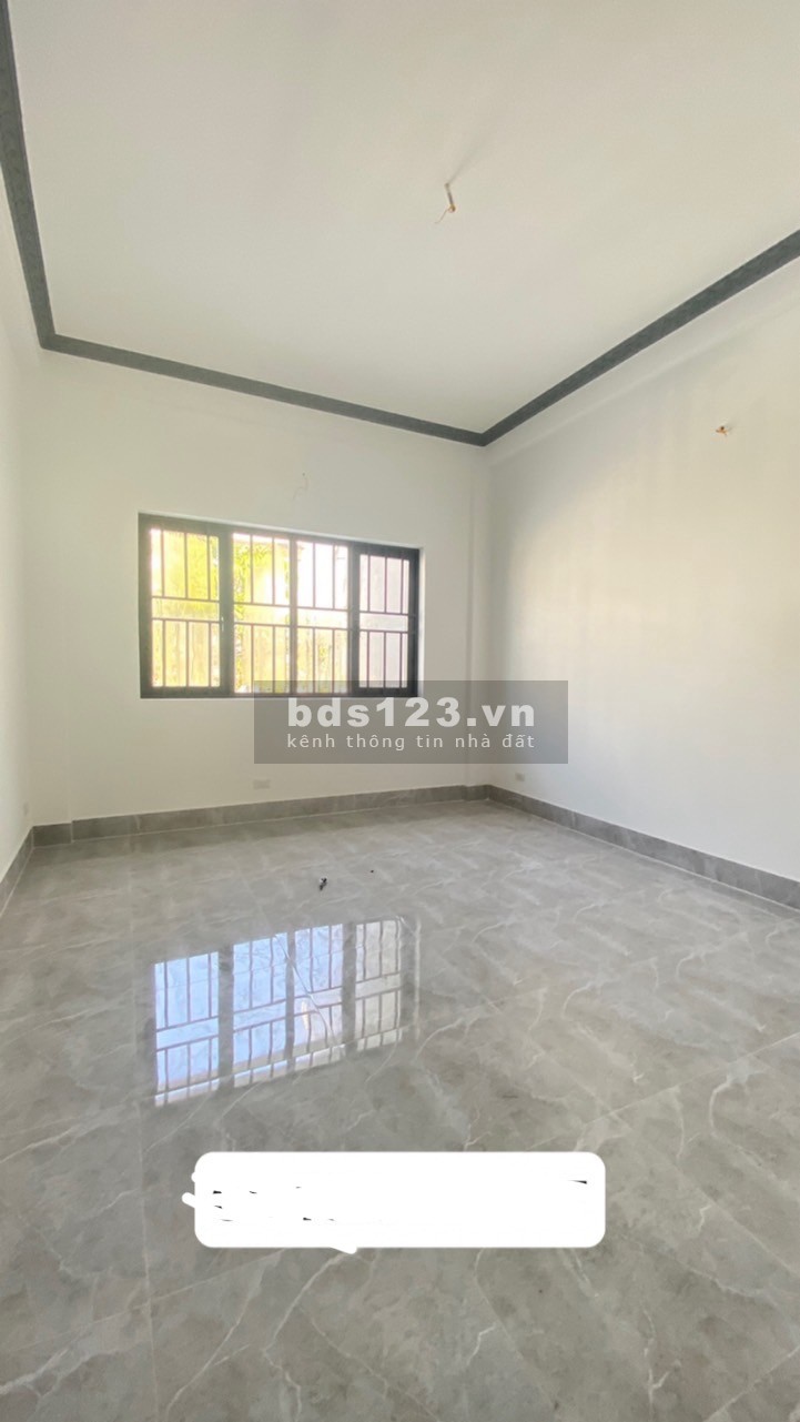 Bán nhà mới hoàn thiện chợ Bình Minh, sổ hồng công chứng ngay