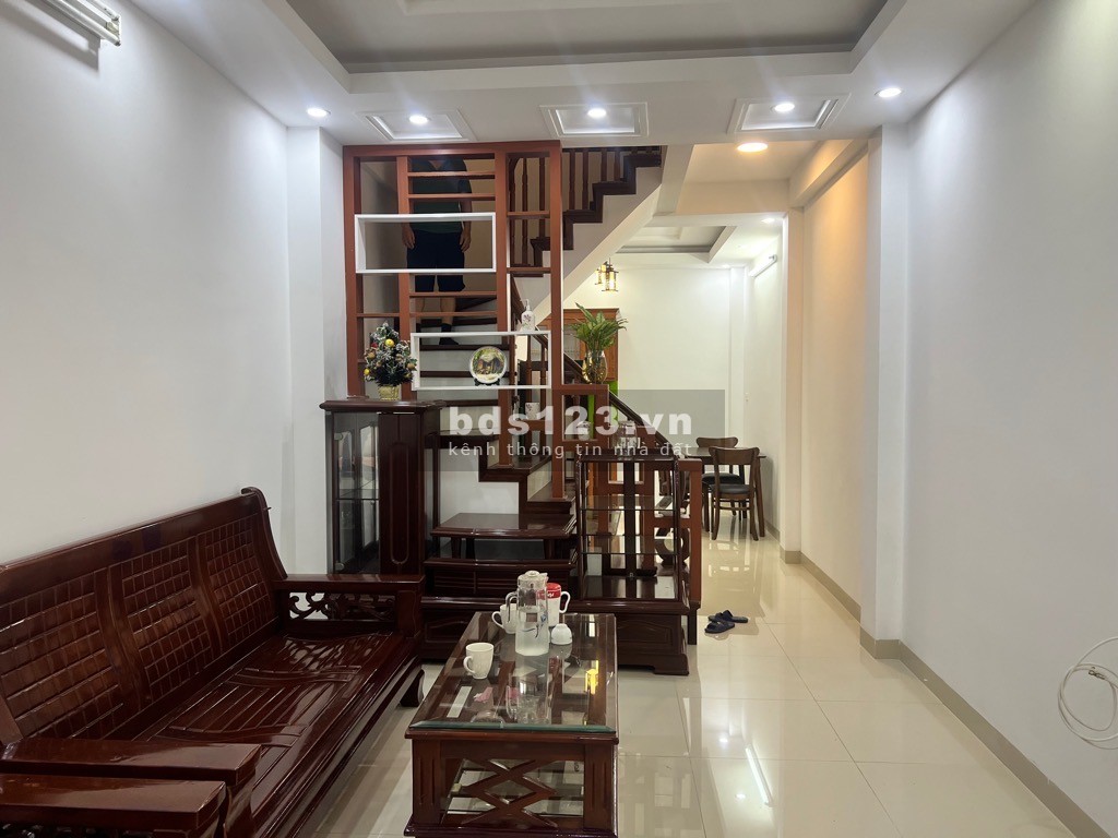 Chính chủ cần bán nhà phố Minh Khai, 34m, 4 tầng, giá 5.95 tỷ