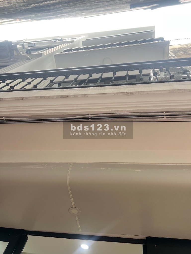 Chính chủ cần bán nhà phố Minh Khai, 34m, 4 tầng, giá 5.95 tỷ