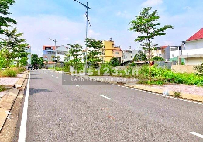 CẦN BÁN GẤP LÔ NGỘP NGAY TẠI ĐÔ THỊ CHỈ 1TY098