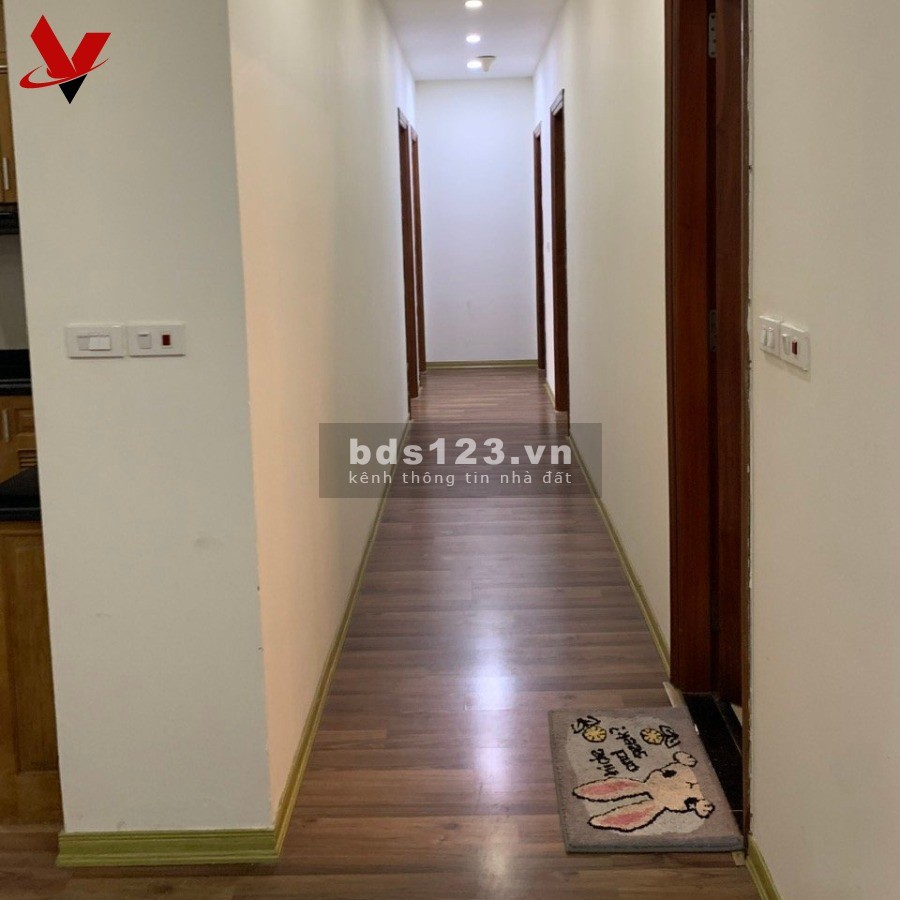 Cho thuê căn hộ cao cấp Golden Palace, 4 phòng ngủ, 3 vệ sinh, 141m2