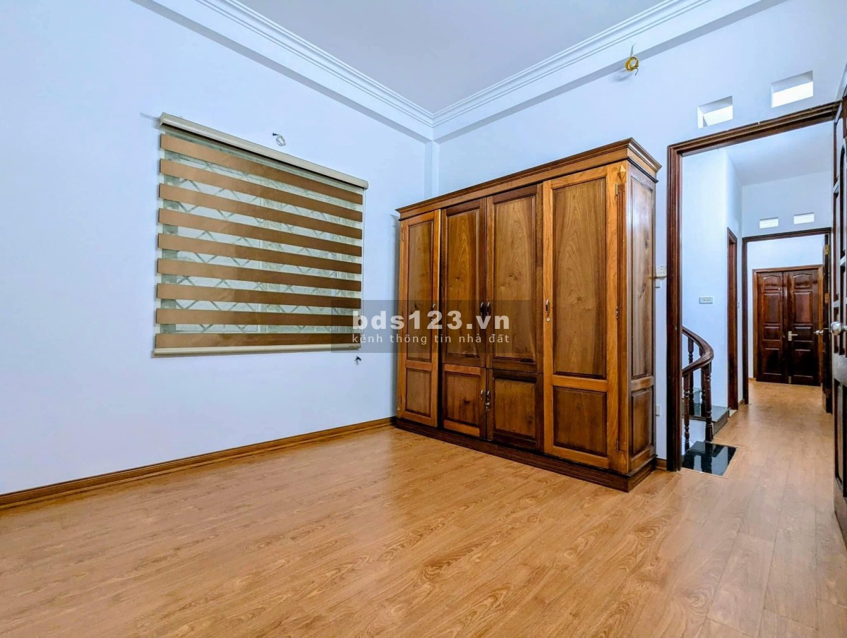 BÁN NHÀ VÕNG THỊ 45M - NHÀ DÂN XÂY - 10M RA Ô TÔ TRÁNH - FULL NỘI THẤT