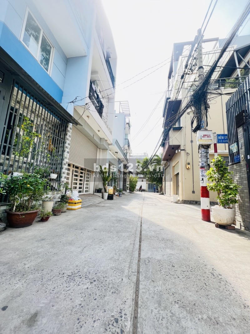 Bán Đất Tặng Nhà Lê Đình Thám Tân Quý Tân Phú - 132, 2 Tầng, 6x22M, 5.9 tỷ - NHỈNH 6 TỶ
