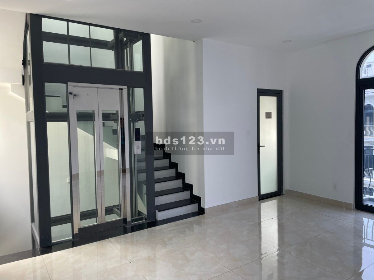 20tr/tháng - nguyên căn nhà phố có 1 0 2 hoàn thiện 5 tầng hoàn thiện thang máy - 0903257578