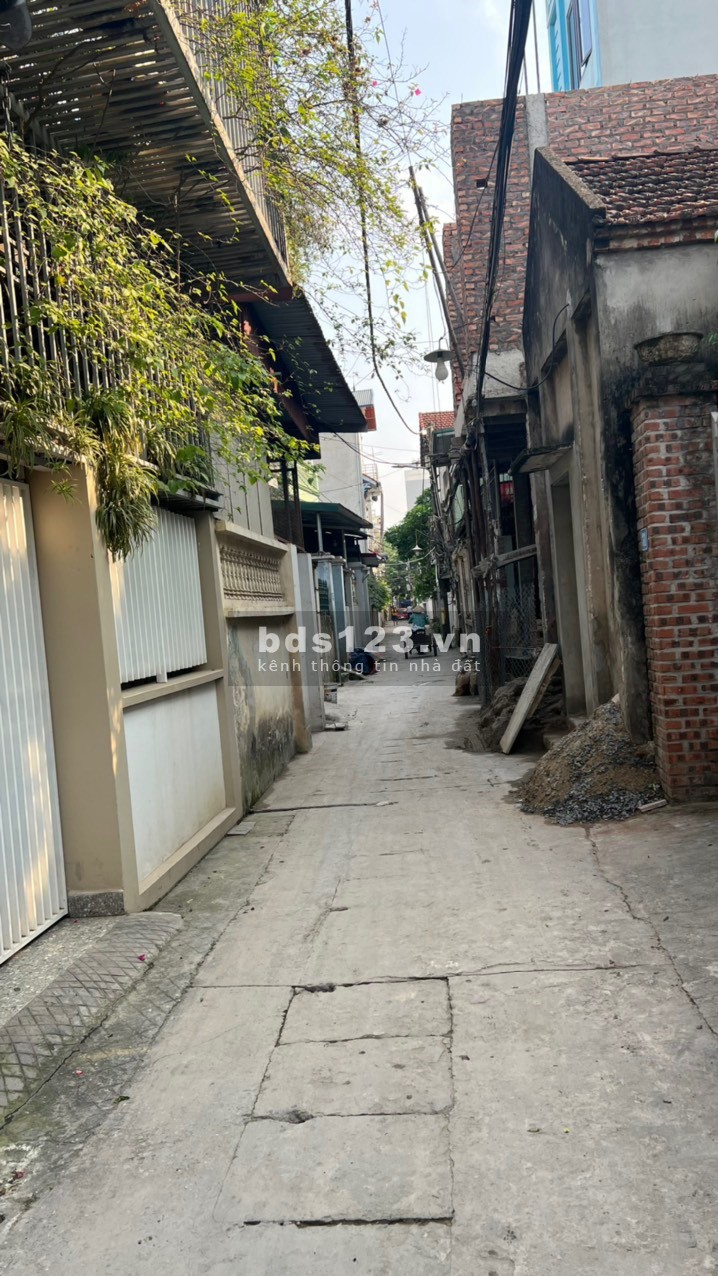 Chính chủ cần bán nhà 1 tầng 76m2 đất thổ cư thôn Phú Vinh, Ngõ ô tô 2.5 tấn thông. Giá chỉ 76 Tr