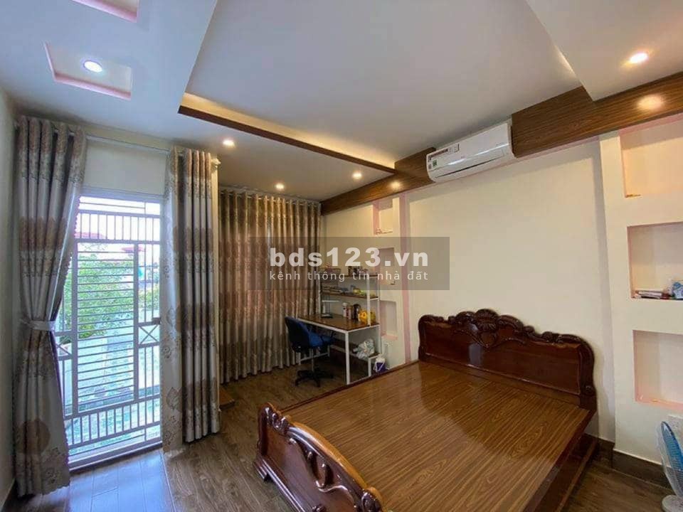 Bán nhà Trung tâm Hoàng Mai, 34m2 , Nội thất lung linh, 2.89 tỷ