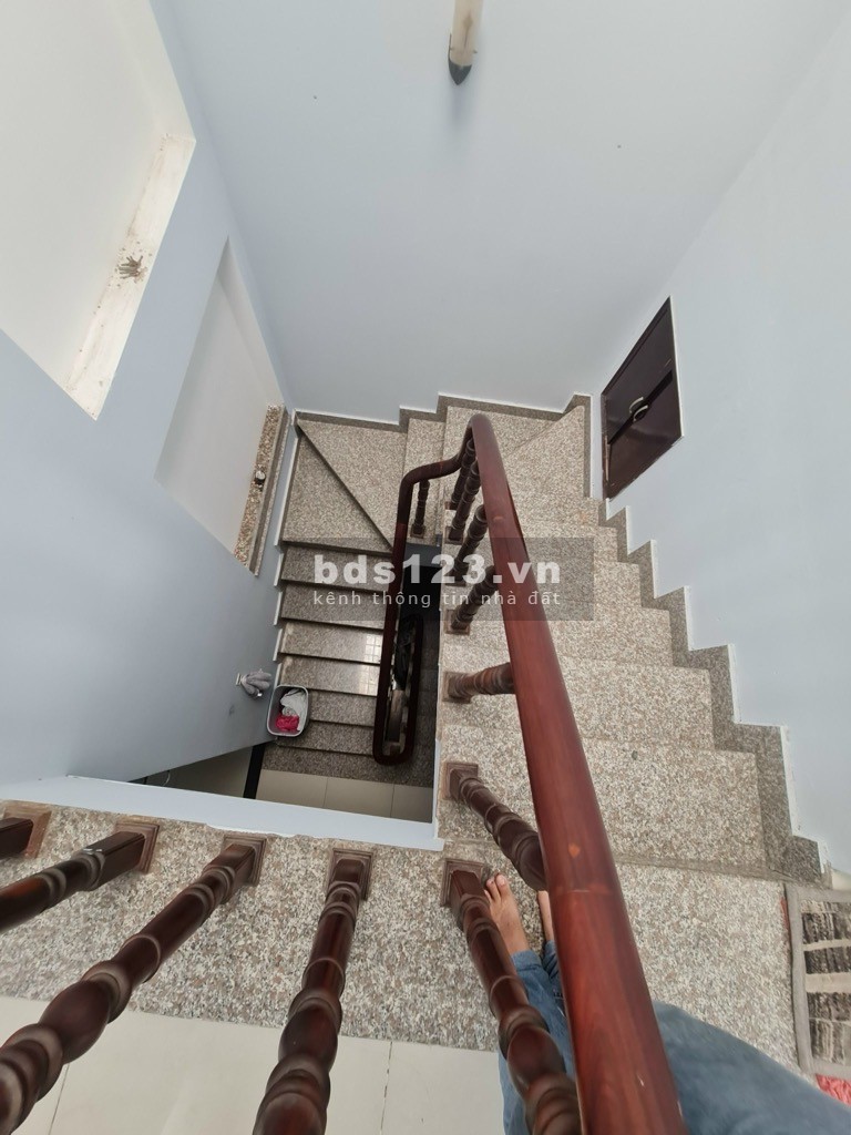 Bán nhà 3 tầng, 70m2, Mặt tiền đường Thạnh Mỹ Lợi, Quận 2. Giá 7 tỷ x
