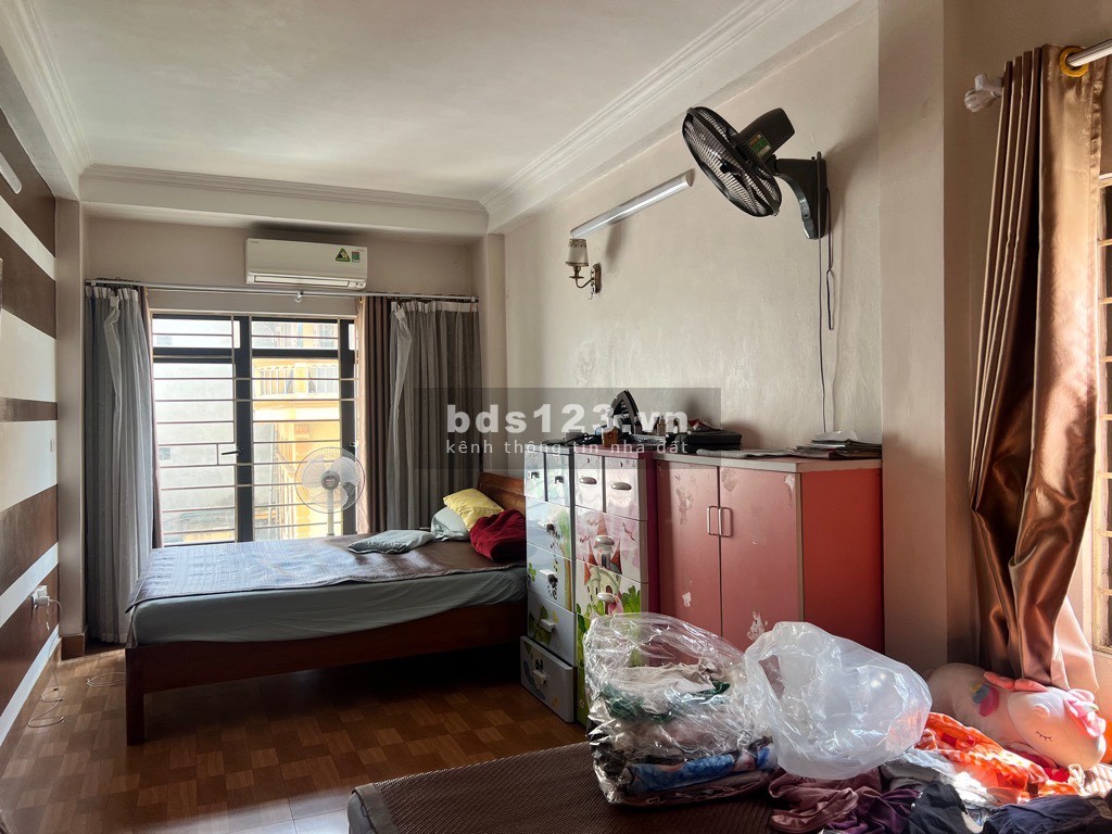 BÁN NHÀ HOÀNG MAI Ô TÔ ĐỖ CỬA KINH DOANH, GIÁ CỰC HẤP DẪN 33M X 5 TẦNG 5,6 TỶ. KHÔNG CÓ CĂN THỨ 2