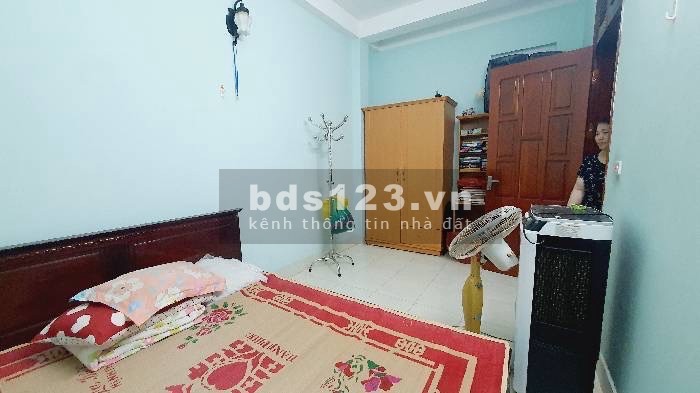 BÁN NHÀ LẠC LONG QUÂN TÂY HỒ 52m2 MT 4m x 5 tầng CHỈ 14,8 TỶ