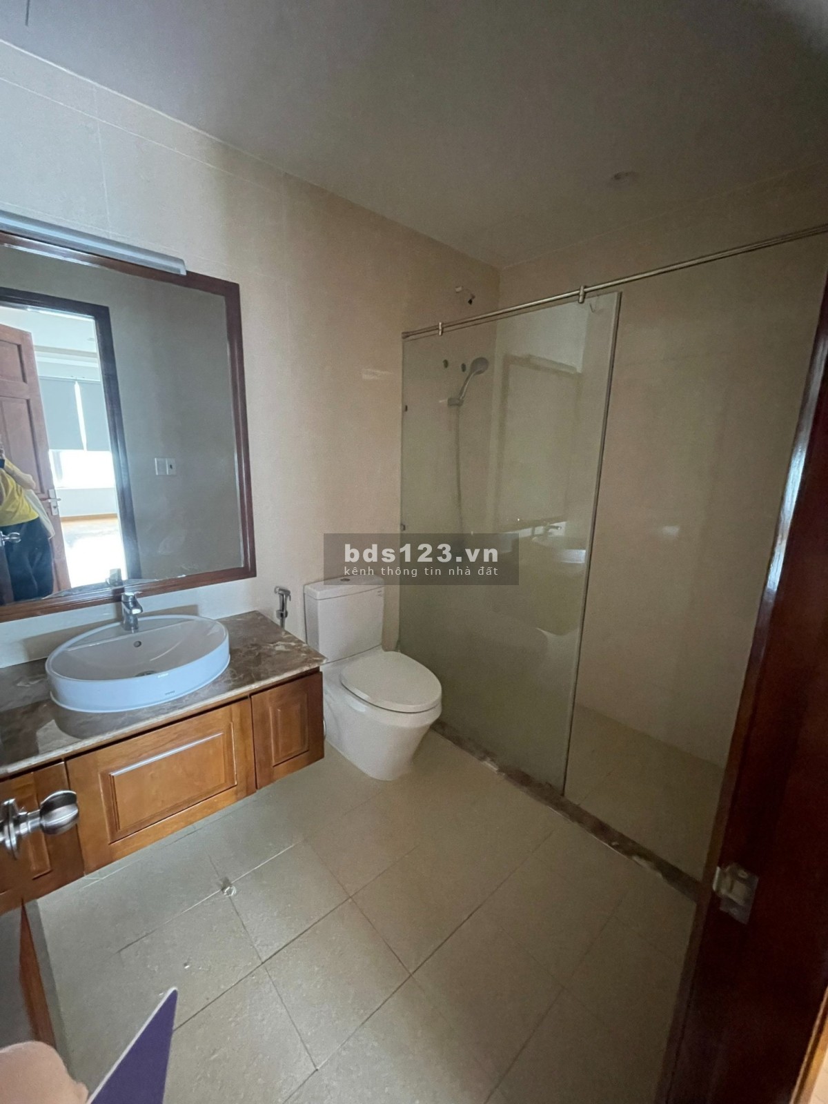 Bán chung cư Cao Ốc Phú Nhuận 110m2 3pn 2wc giá 4tỷ8. Sổ hồng riêng, ngân hàng hỗ trợ vay 70%