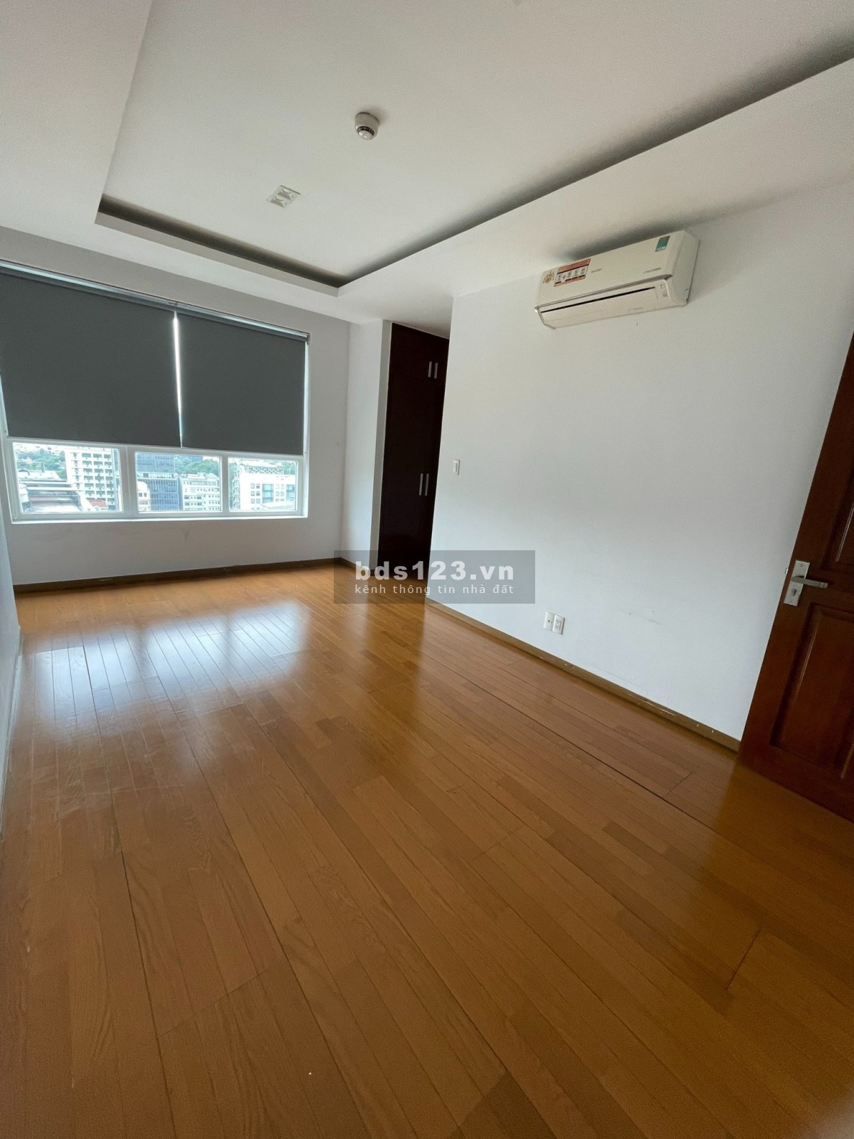 Bán chung cư Cao Ốc Phú Nhuận 110m2 3pn 2wc giá 4tỷ8. Sổ hồng riêng, ngân hàng hỗ trợ vay 70%
