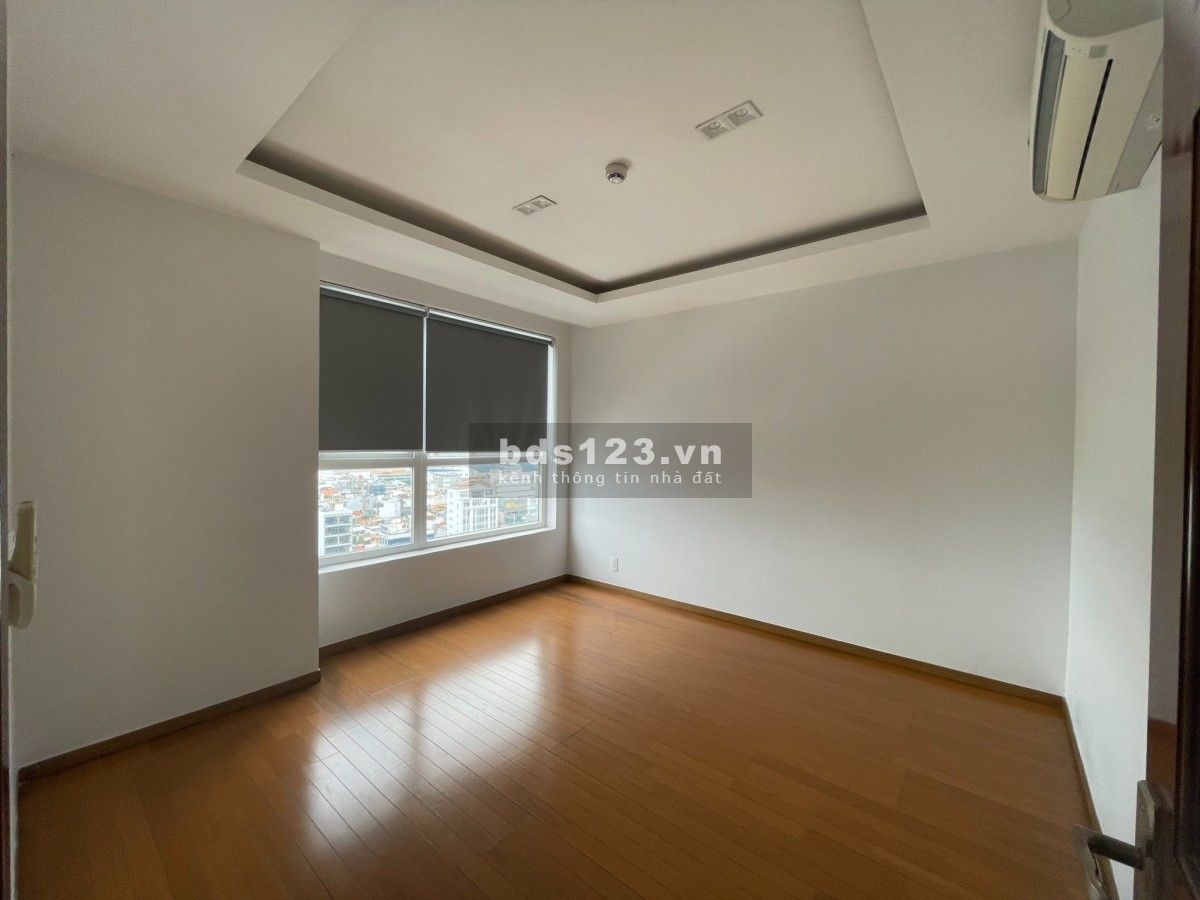 Bán chung cư Cao Ốc Phú Nhuận 110m2 3pn 2wc giá 4tỷ8. Sổ hồng riêng, ngân hàng hỗ trợ vay 70%