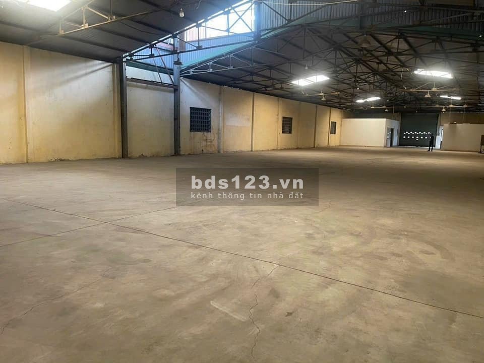 Cho thuê 770m2 kho Xa Lộ Hà Nội, Phường Trường Thọ, Thủ Đức Giá rẻ