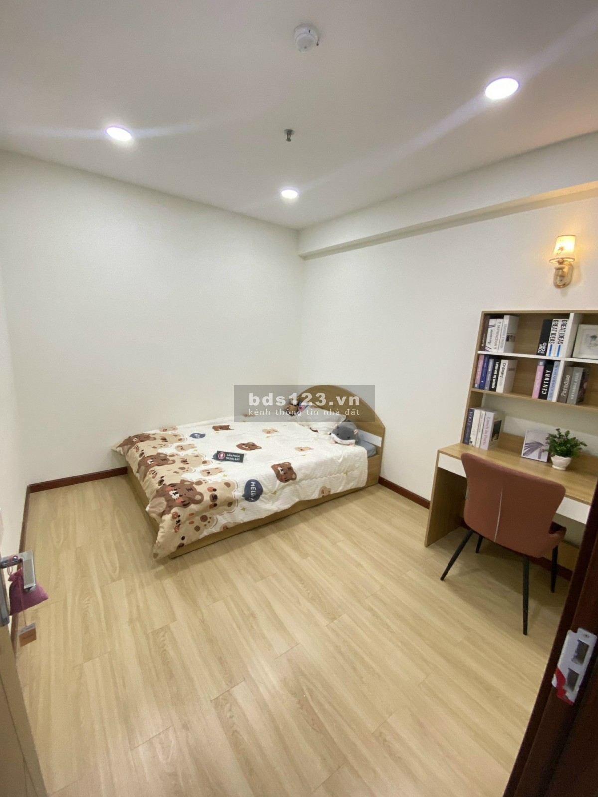 bán căn hộ Iris Tower khu công nghiệp VSIP1 đường Nguyễn Du