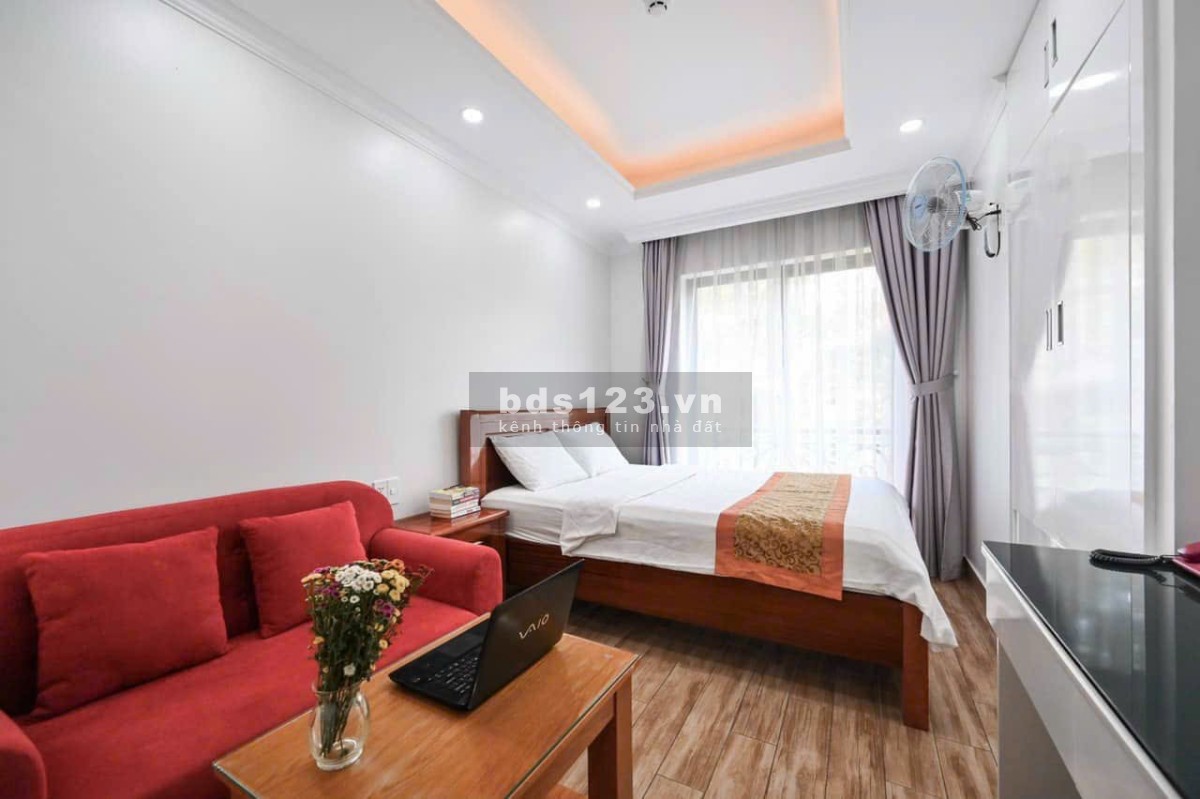 Cho thuê căn hộ 35m2 đầy đủ nội thất cao cấp, Điện Biên Phủ, gần Ngã tư Hàng Xanh