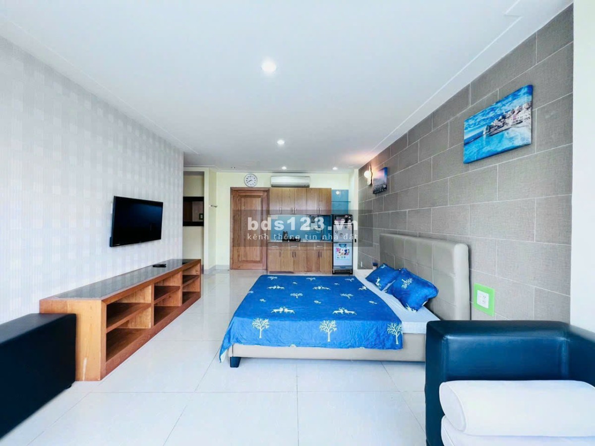 Cho thuê căn hộ 35m2 đầy đủ nội thất cao cấp, Điện Biên Phủ, gần Ngã tư Hàng Xanh