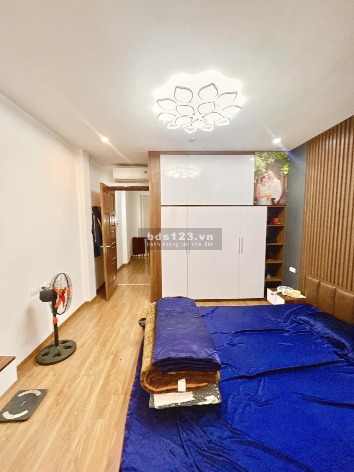 BÁN GẤP NHÀ TRẦN CUNG 53M2, GIÁ 9.9 TỶ - NGÕ Ô TÔ TRÁNH - KHU PHÂN LÔ TOÀN CÁN BỘ.