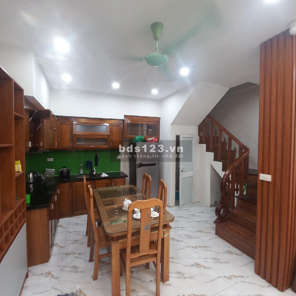 Chính chủ cần bán nhà ngõ 39 VẠN PHÚC DT 40m2. Ngõ ô tô mấy bước ra phố siêu phẩm của khu.