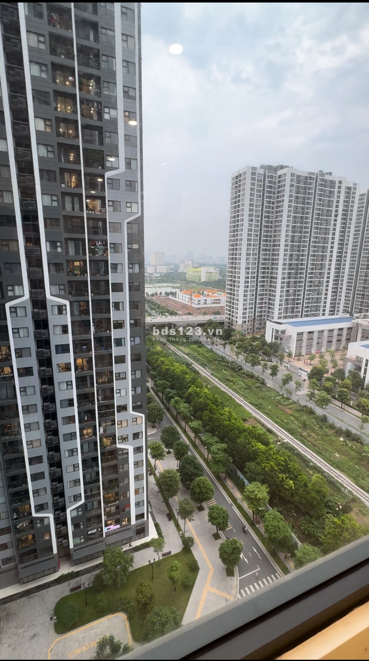 Vinhomsmatcity toà SA2 căn 1 ngủ 34m, đông bắc, tầng trên 10 nội thât NBCĐT giá 2,090tỷ bp