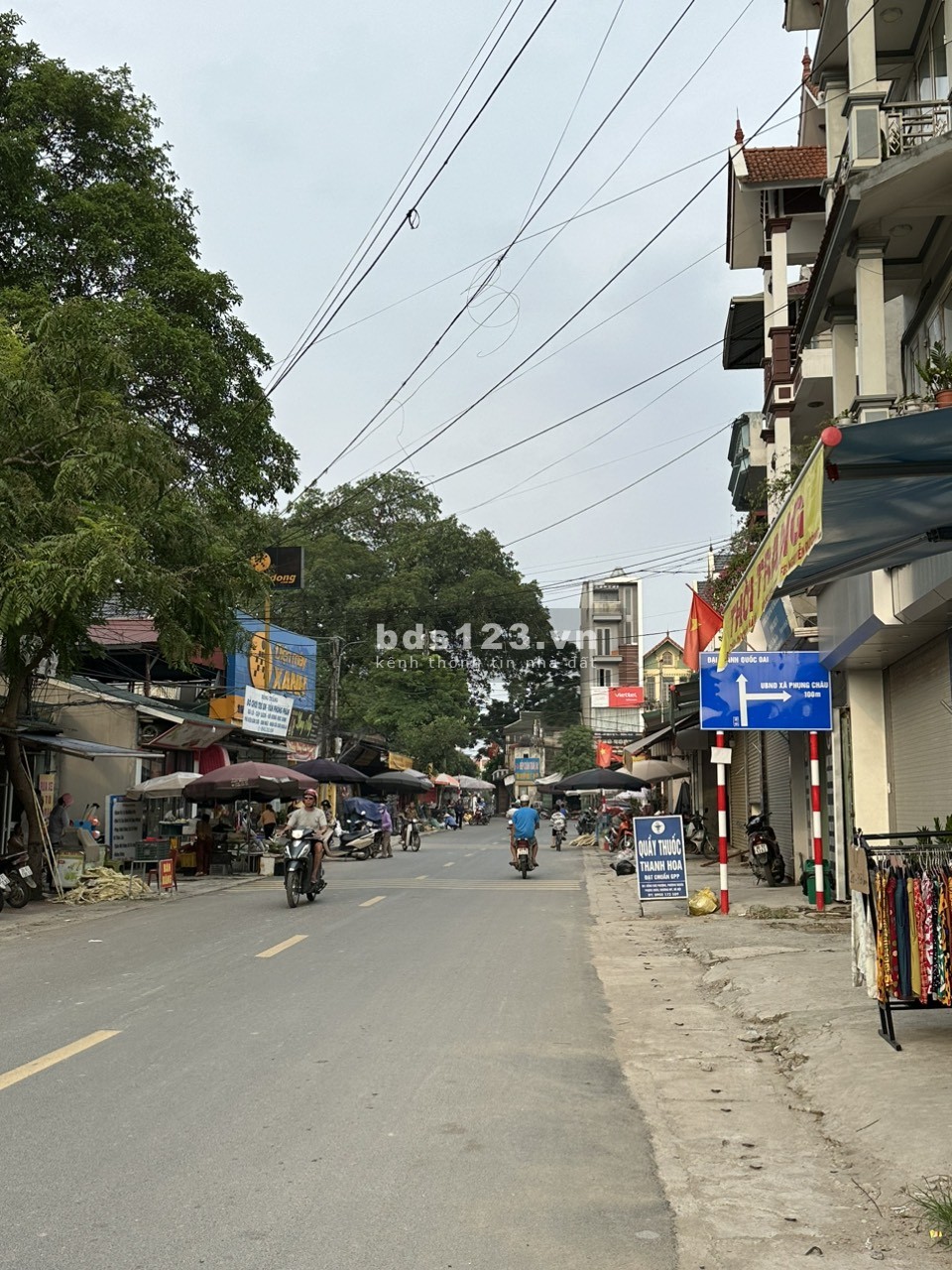 Bán 128m mặt đường KINH DOANH TT tại xã Phụng Châu, Chương Mỹ- Gần UBND - Chia được 2 lô đẹp