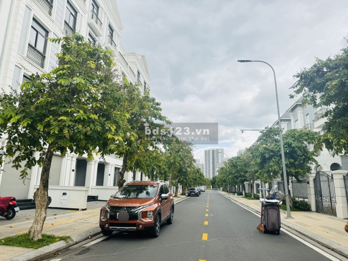 BÁN BIỆT THỰ SONG LẬP 200m2 - GLORY - GIÁ BÁN TOP 1 TOÀN KHU VINHOMES GRAND PARK Tháng 9/2024