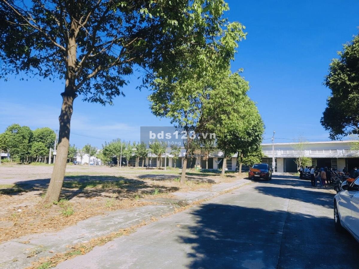 CẦN BÁN GẤP ĐẤT SỔ SẴN Ở ĐÔ THỊ, XÂY DỰNG TỰ DO, DÂN CƯ ĐÔNG ĐÚC GIÁ CHỈ 950TR, CHIẾTKHẤU CAO