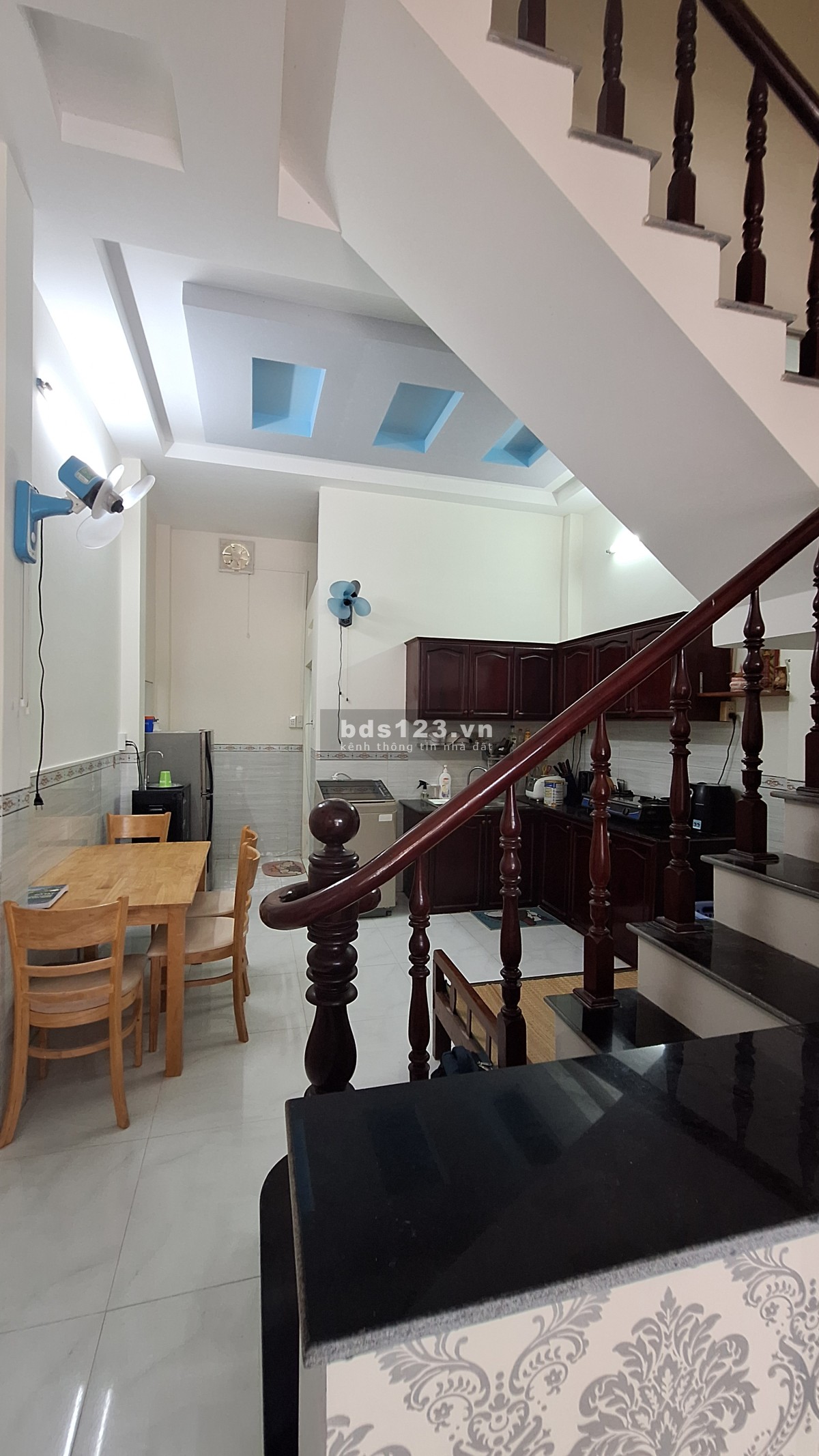 Bán nhà 40m2, 1 trệt 1 lầu, 2 phòng ngủ, 2 WC: Tổ 1, KV Bình Chánh, Long Hòa, Bình Thủy, Cần Thơ