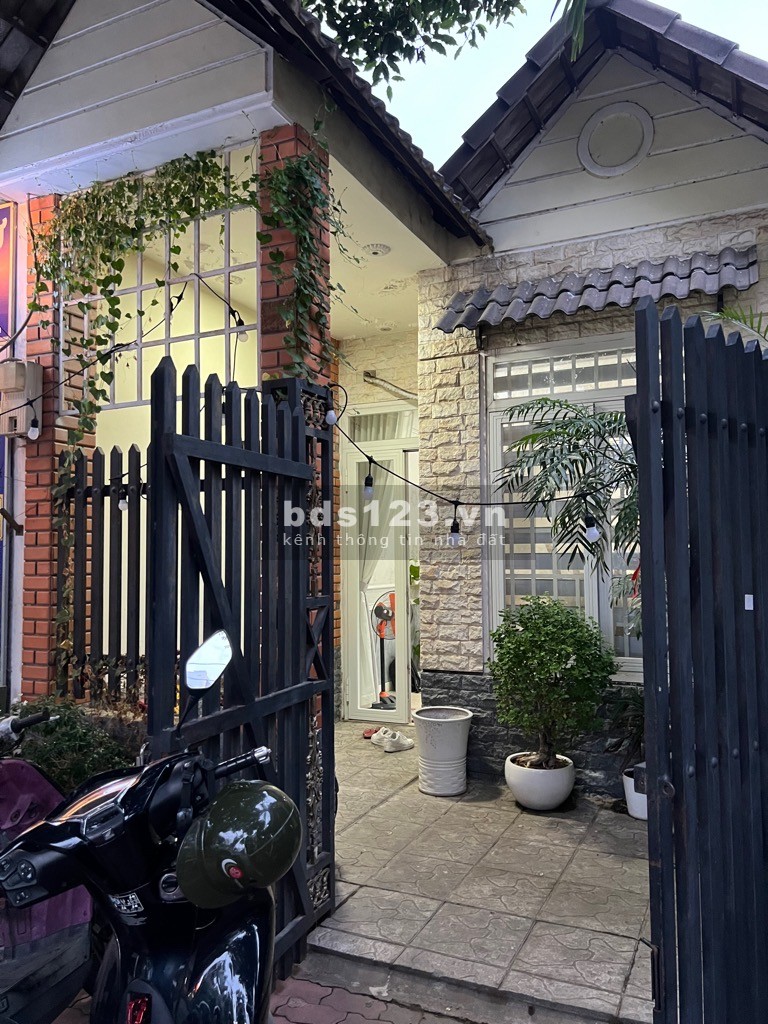 Bán nhà - 105m2 - Mặt Tiền Đại Lộ 3, Phước Bình, Quận 9. Giá Chỉ 10 tỷ
