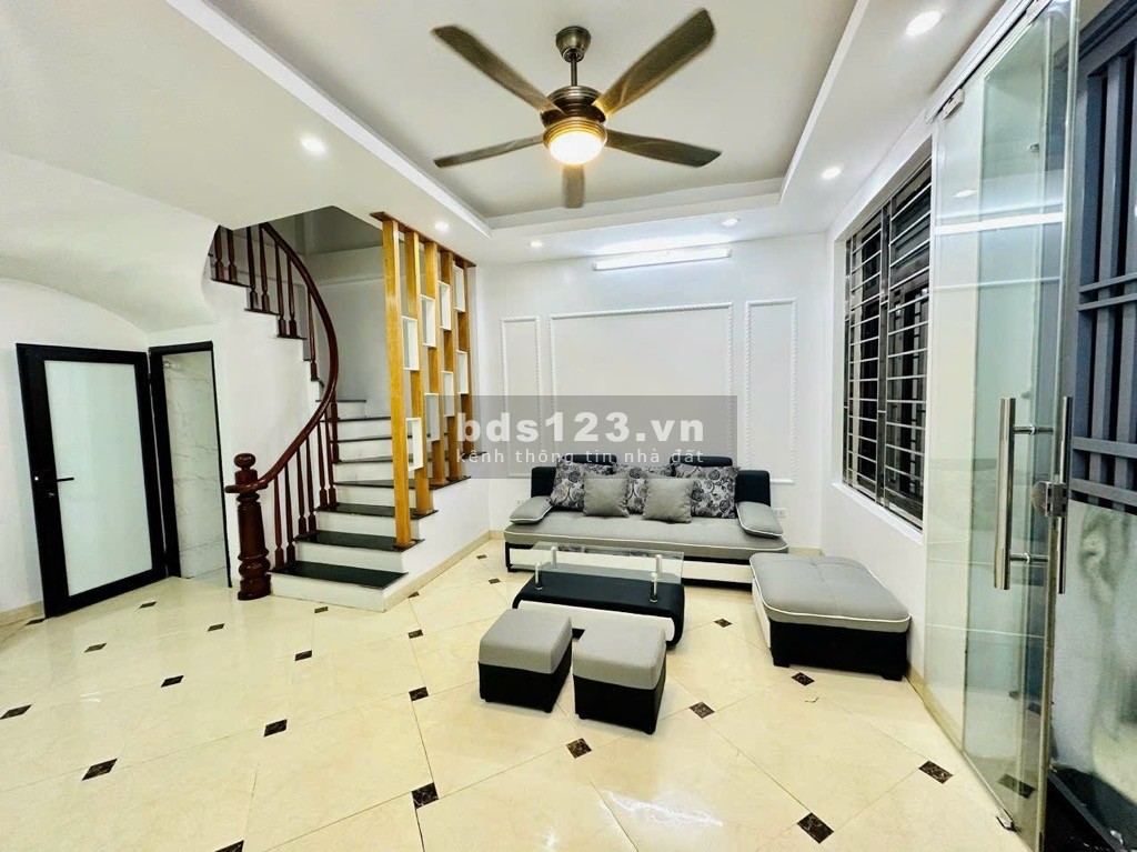 Bán nhà Cầu Am Vạn Phúc Hà Đông 31m2 5 tỷ, siêu phẩm, mấy bước ra phố. Ngõ sạch sẽ kv dân trí.