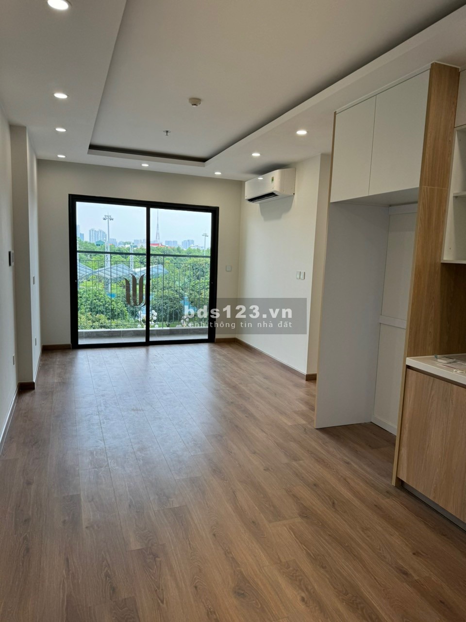 Bán gấp căn 3 ngủ toà i1 imperia Vinhomes Smartcity tầng thấp phù hợp kinh doanh hay ở
