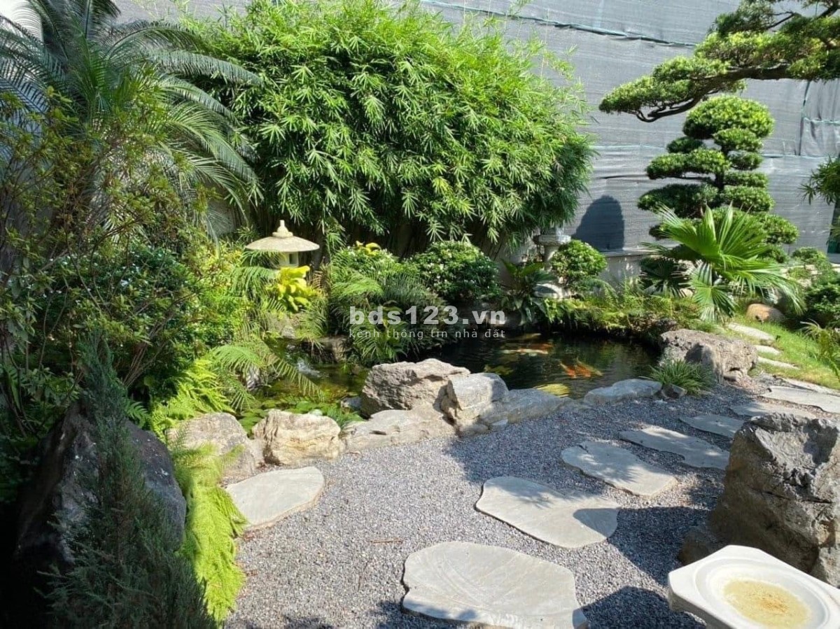 Chính chủ gửi bán biệt thự Ciputra tân cổ điển 300m2 SĐCC