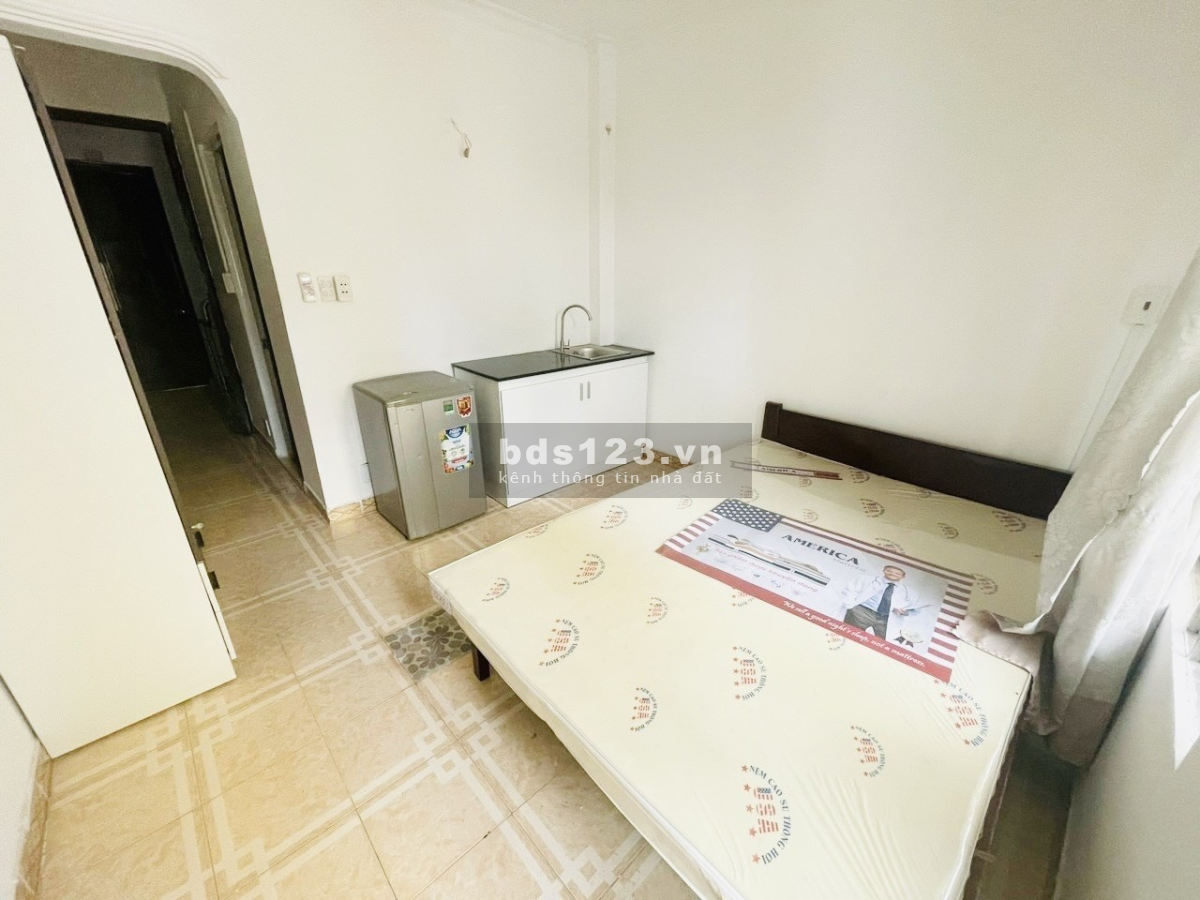 Sổ đang vay 10 tỷ, chủ giảm thêm 1,1 tỷ di chuyển 20m ra mặt tiền Bùi Viện, doanh thu 40tr/tháng.
