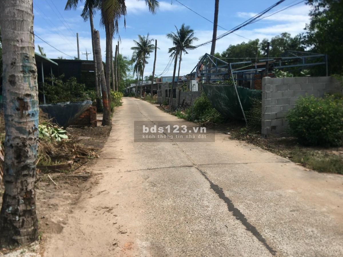 Chính chủ cần bán Mảnh Đất Tiềm Năng thuộc làng chài ven biển Hồ Lân, Xã Tân Thắng, Hàm Tân 3,5 tỷ