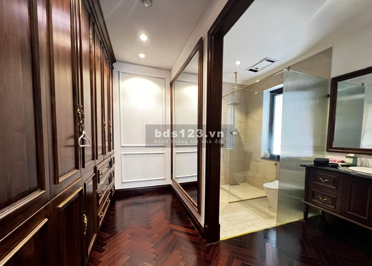 Chính chủ gửi bán biệt thự Ciputra tân cổ điển 300m2 SĐCC