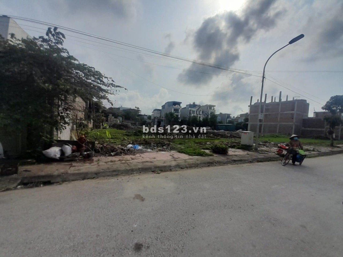 BÁN LÔ ĐẤT HÀNG CAU NGAY TRUNG TÂM TPTH GIÁ TỐT
