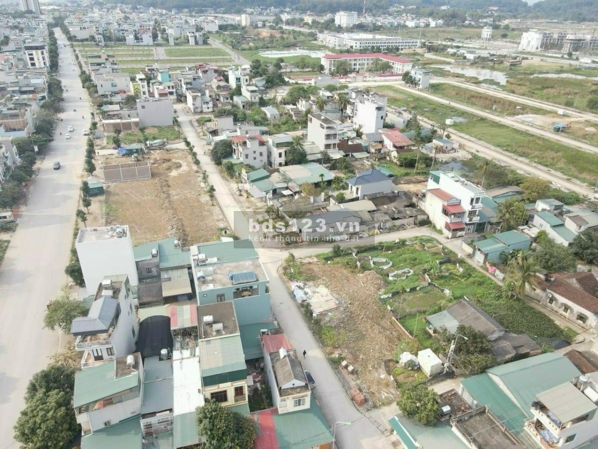 BÁN LÔ ĐẤT HÀNG CAU NGAY TRUNG TÂM TPTH GIÁ TỐT