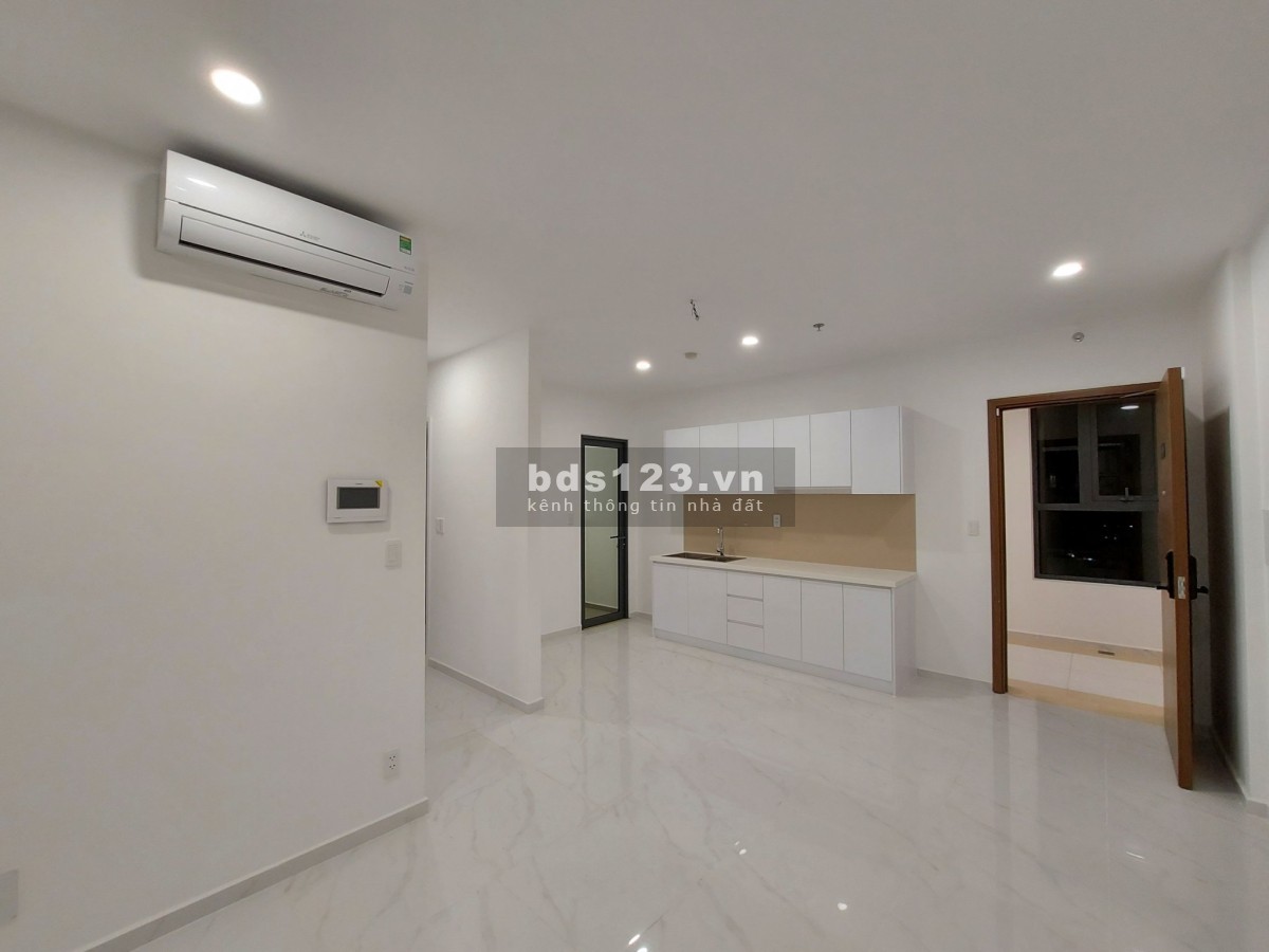 Cho thuê CHCC D'lusso nhà trống, có NTCB, ban công lớn, sạch đẹp