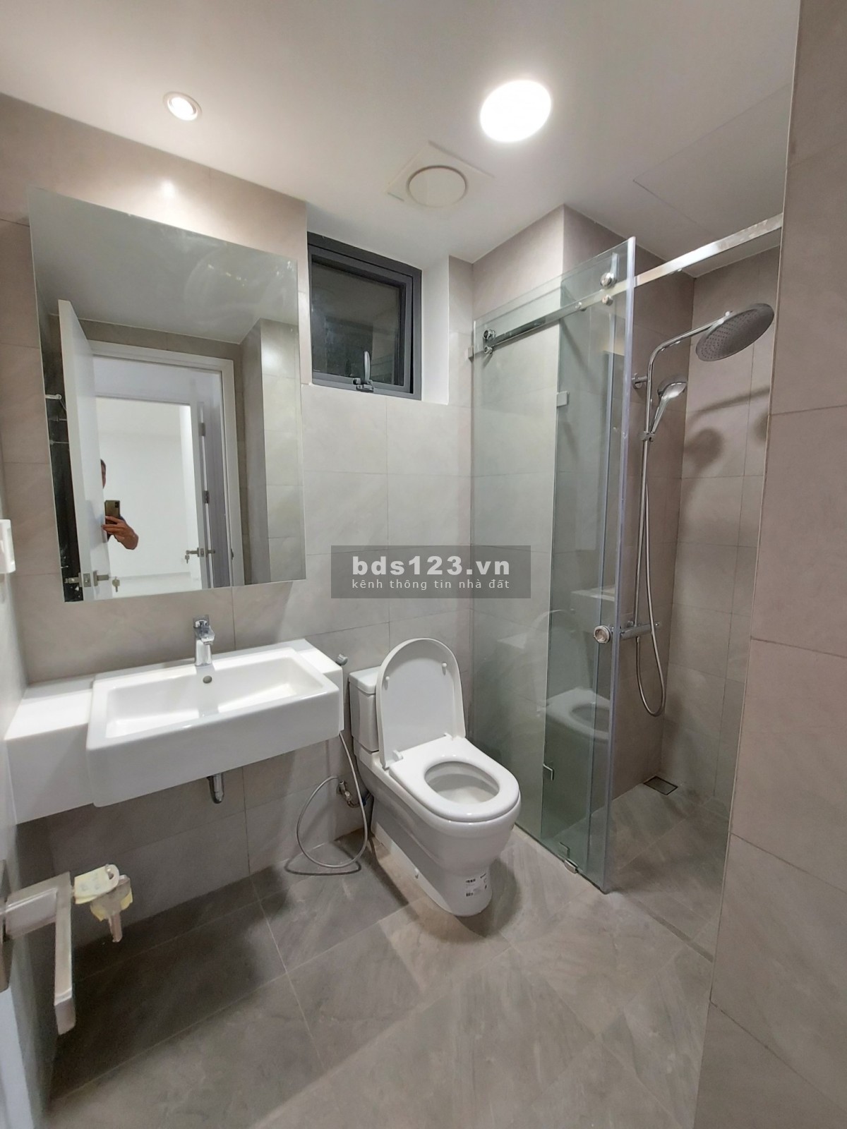 Cho thuê CHCC D'lusso nhà trống, có NTCB, ban công lớn, sạch đẹp
