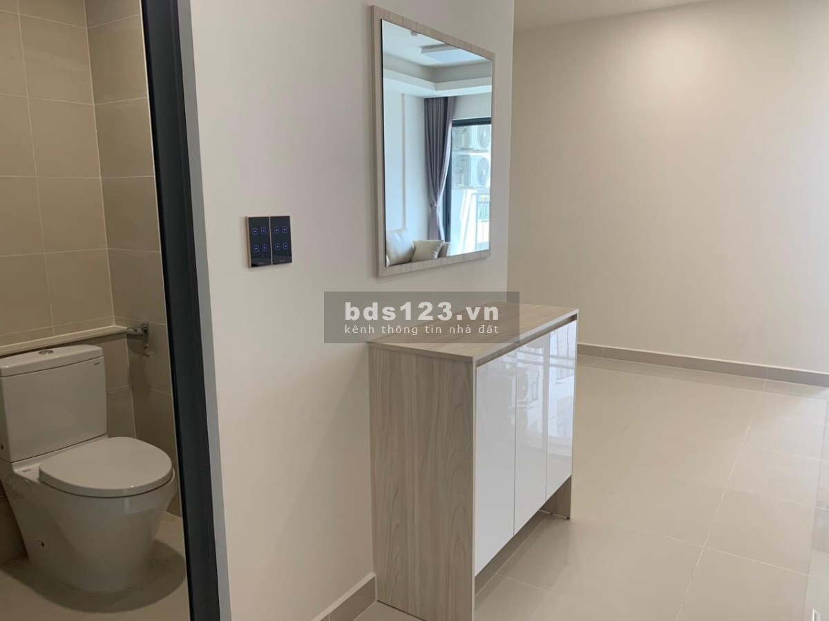 Chung cư Phúc Yên - Tân Bình 95m2 2pn 2wc. Nội thất đầy đủ, ban công thoáng mát, giá thuê 12tr5