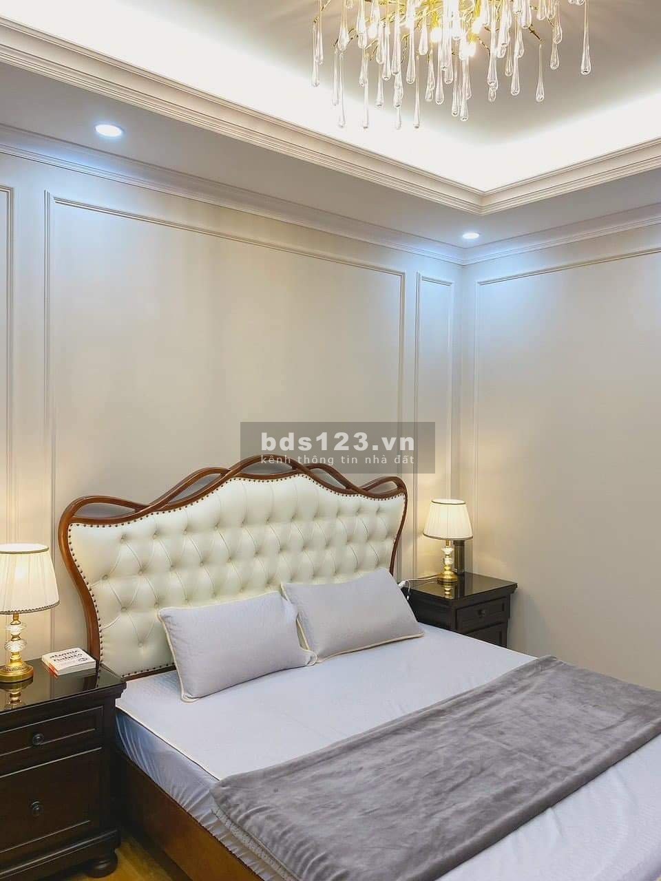 TRUNG TÂM CẦU GIẤY - GẦN PHỐ - GẦN Ô TÔ - NHÀ DÂN XÂY CHẮC CHẮN - MÓNG 5 TẦNG