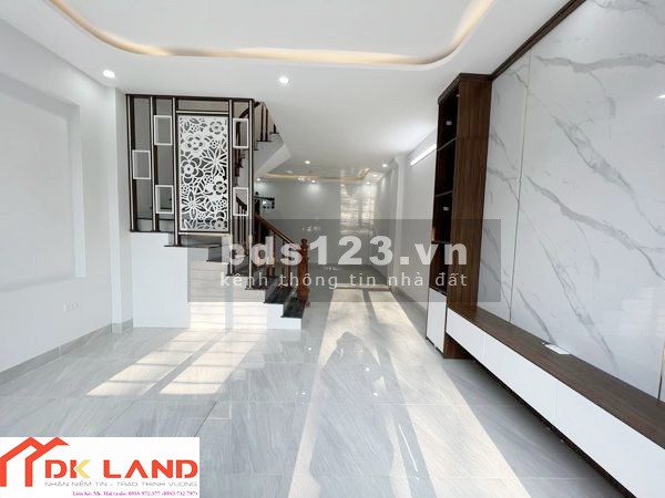 Nhà 3T*51,2m2,Gần cầu Đại Thành, chợ Trung Tâm, Trạm YTẾ, Ôtô đỗ cửa